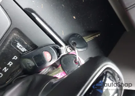 2017 Hyundai Elantra Se z USA, uszkodzony, nr VIN 5NPD84LF8HH188332